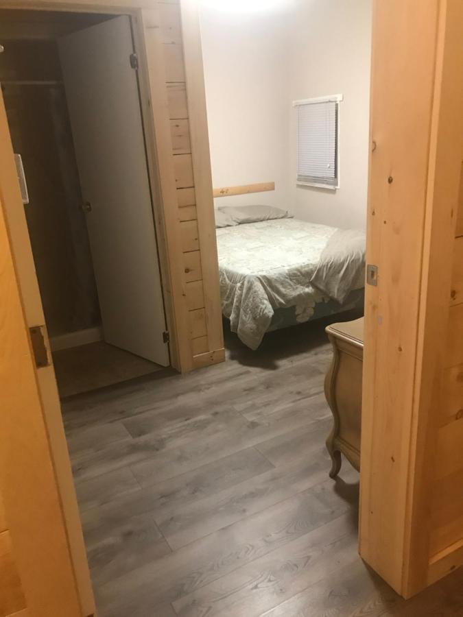 Earthquest Lodge Port Burwell Экстерьер фото