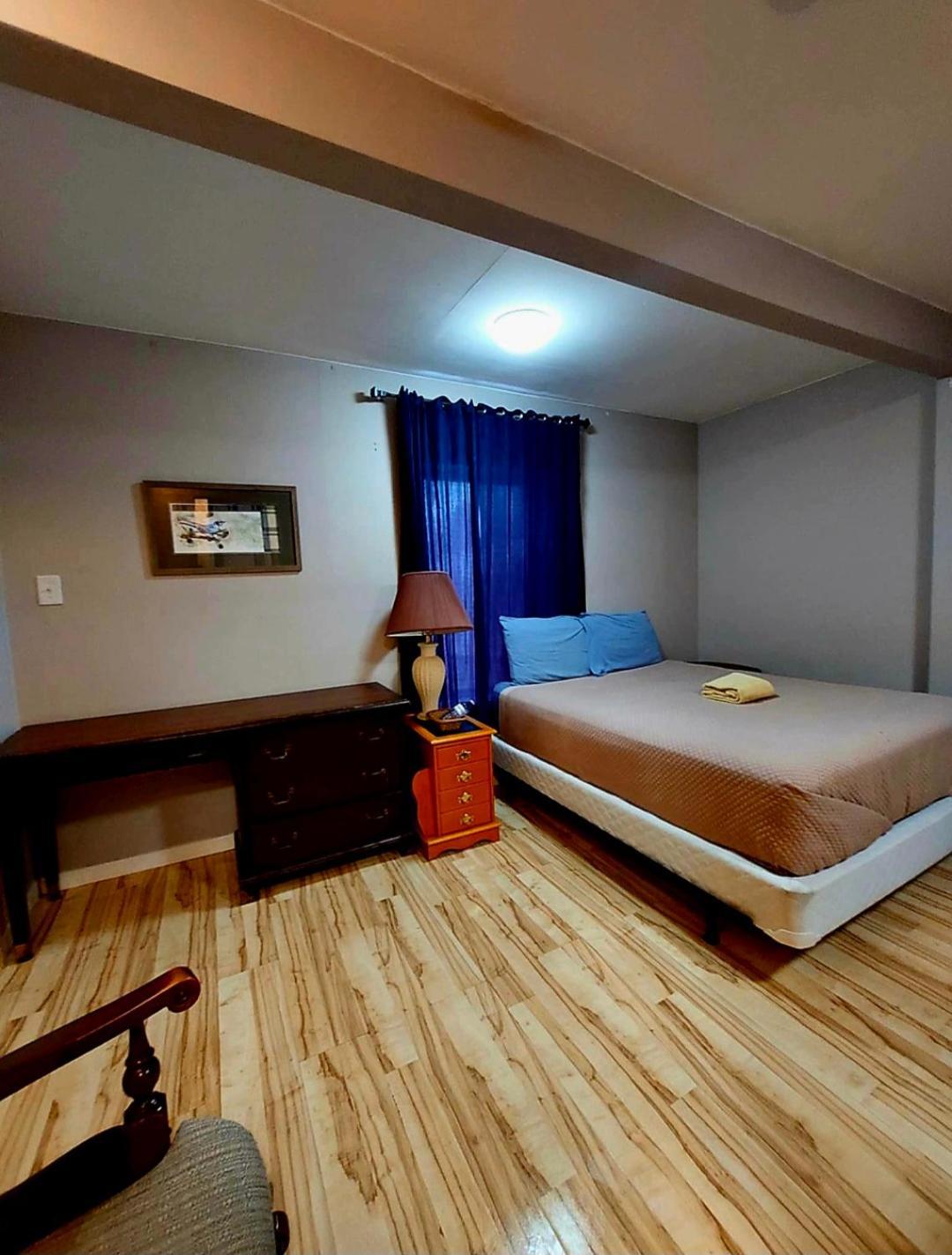 Earthquest Lodge Port Burwell Экстерьер фото